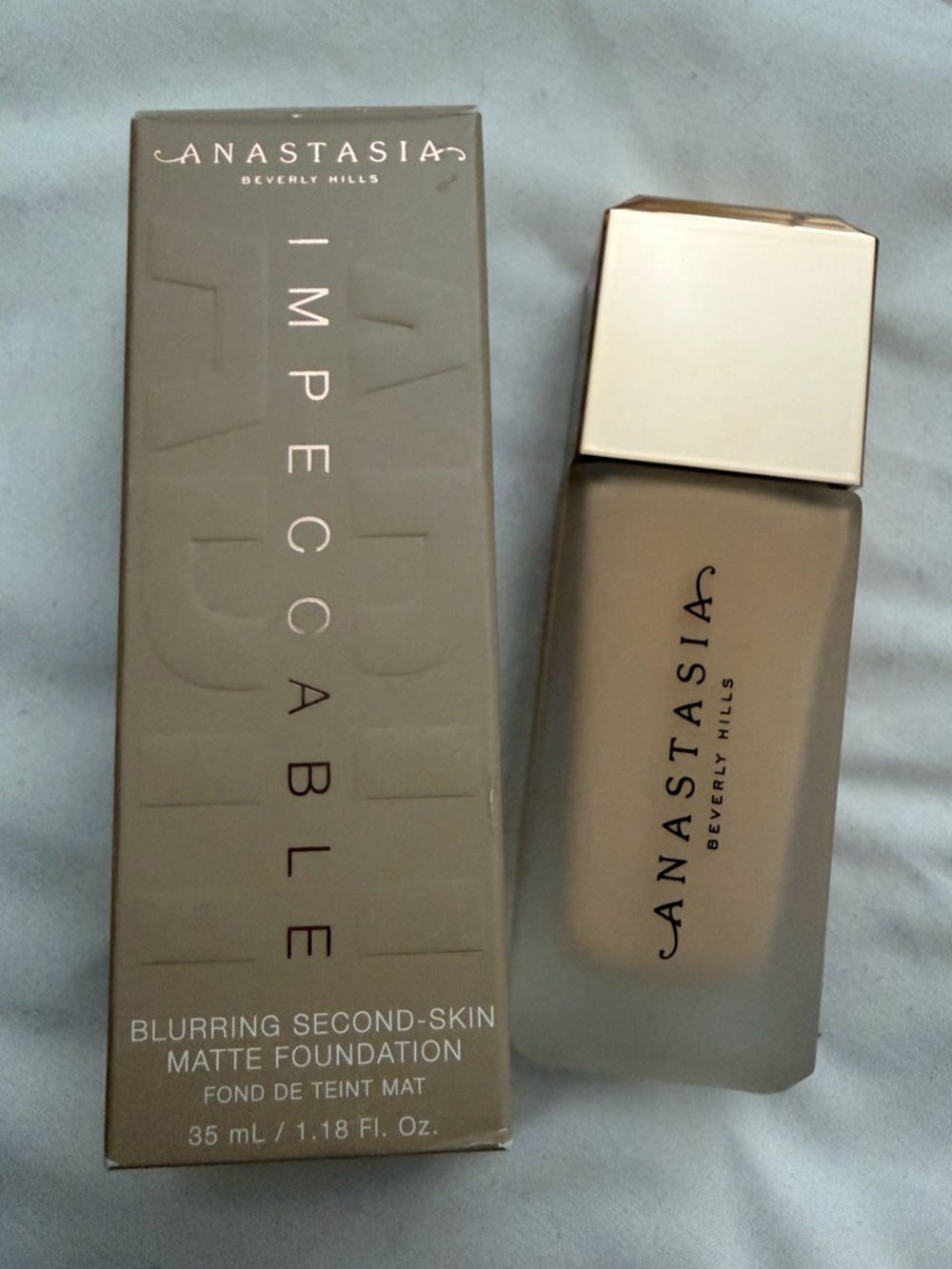 Anastasia Beverly Hills Impeccable Blurring Second-Skin Matte Foundation - 0CR